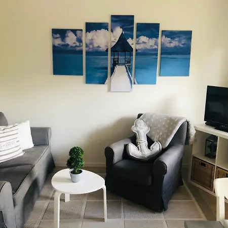 Διαμέρισμα Gemutliche Ferienwohnung Im Landhaus 80 M Vom Strand Entfernt